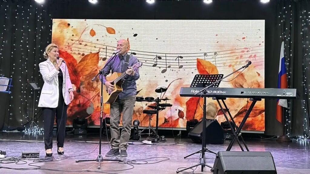 «Встреча друзей» — вечер, где музыка встречается с поэзией 🎸📖
